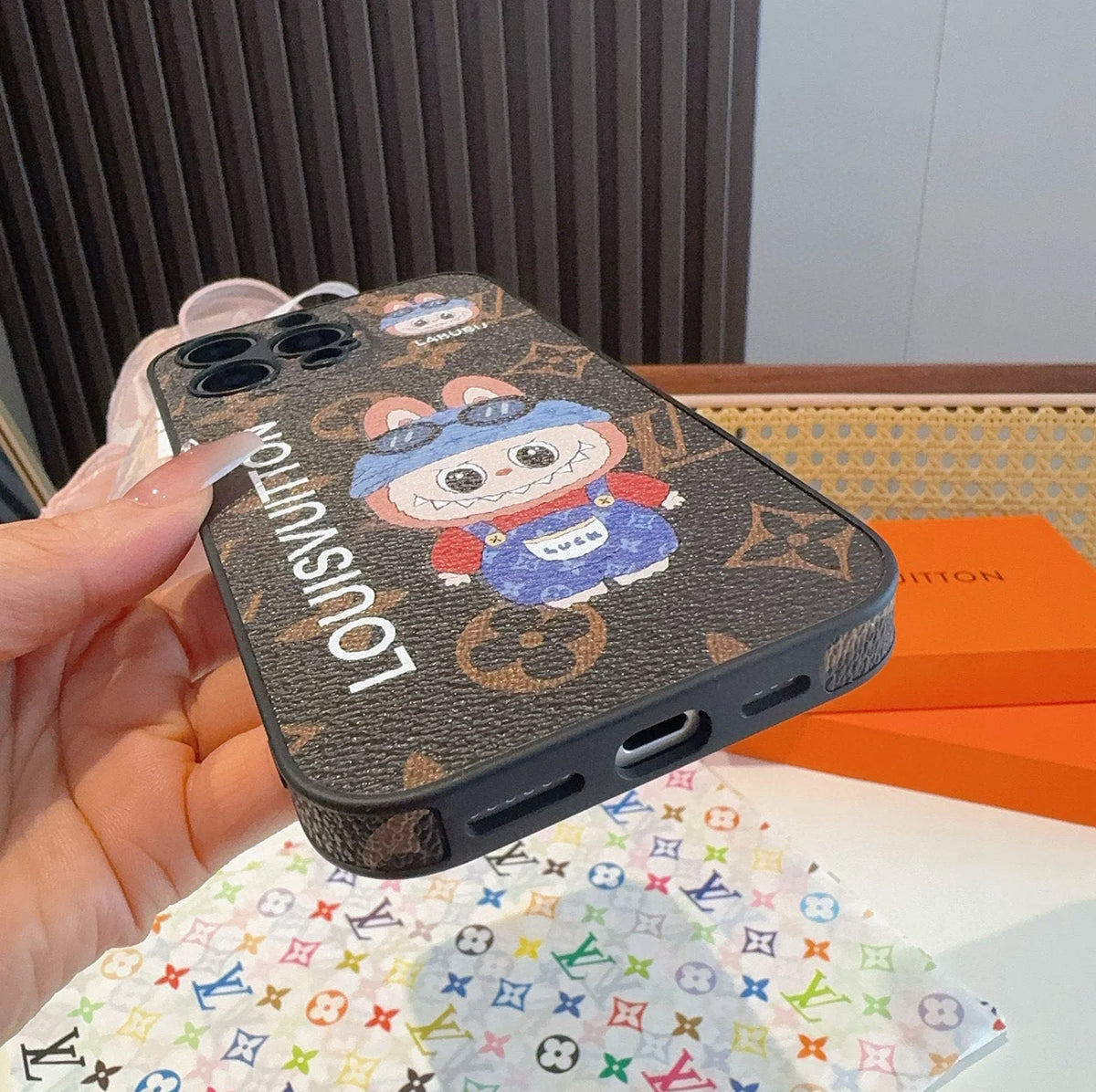 Labu pattern all inclusive leather phone case with edge protection
