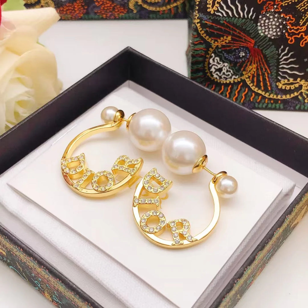 New round earrings
