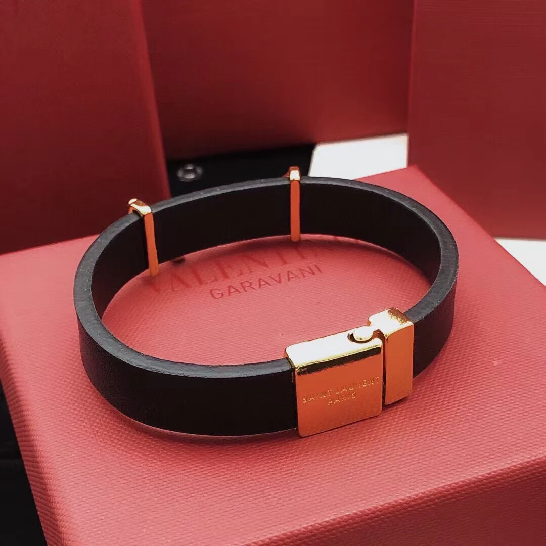 New leather bracelet