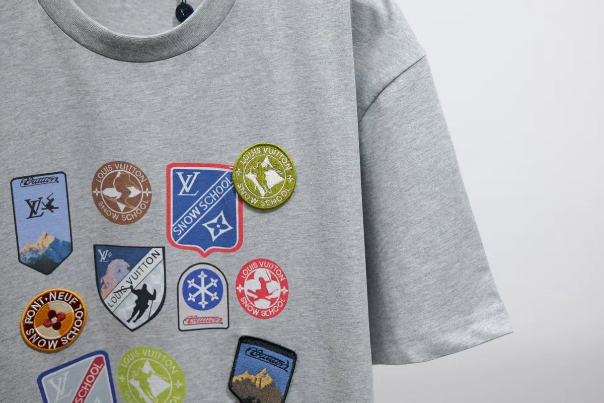 New printed embroidered short sleeved T-shirt