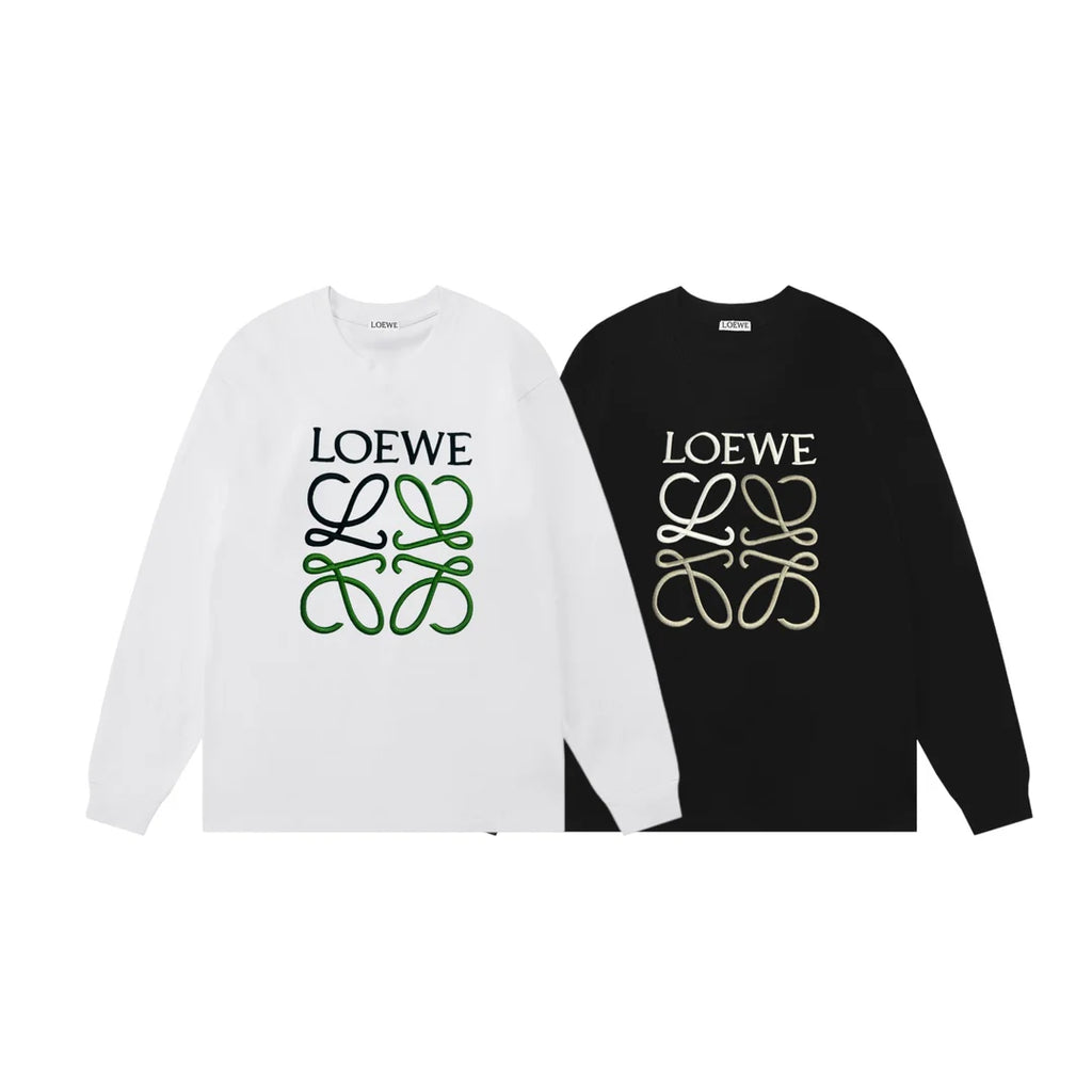 Embroidered letter logo, unisex long sleeved design
