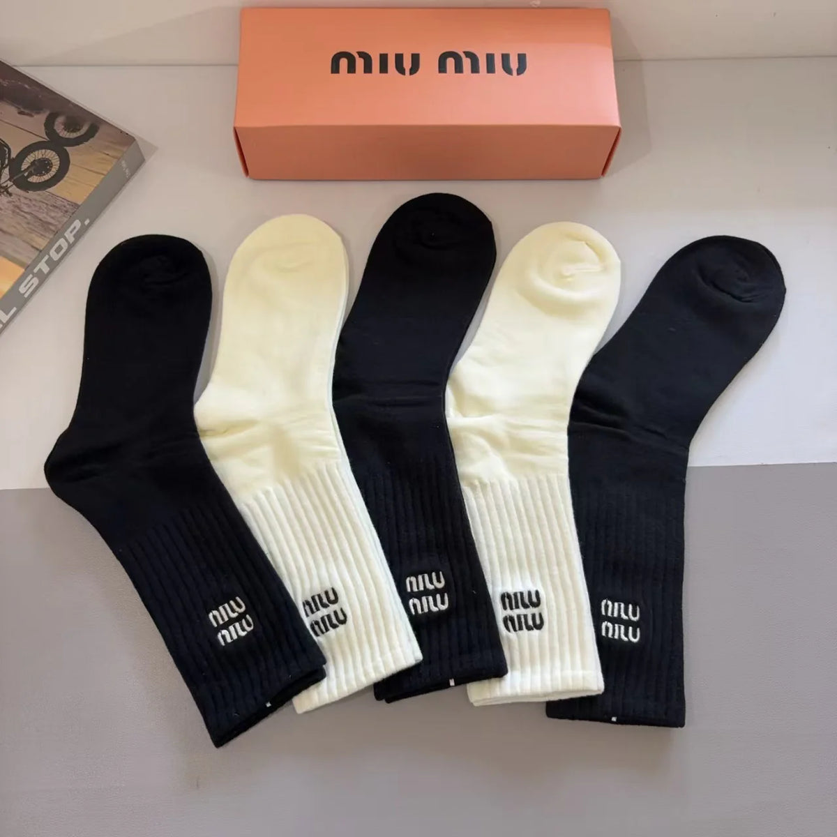 New Embroidered Long Socks