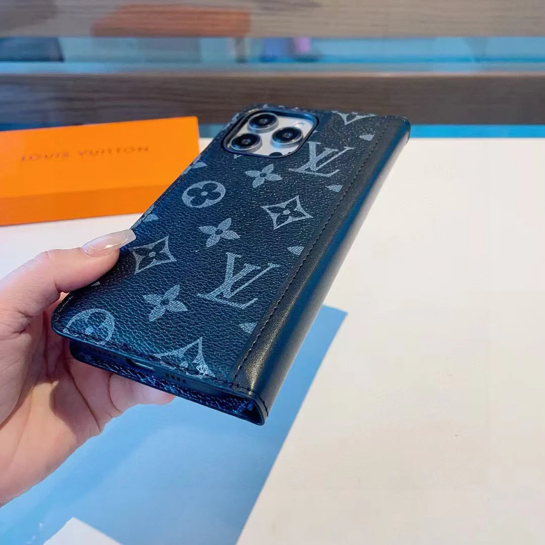 Splicing phone case
