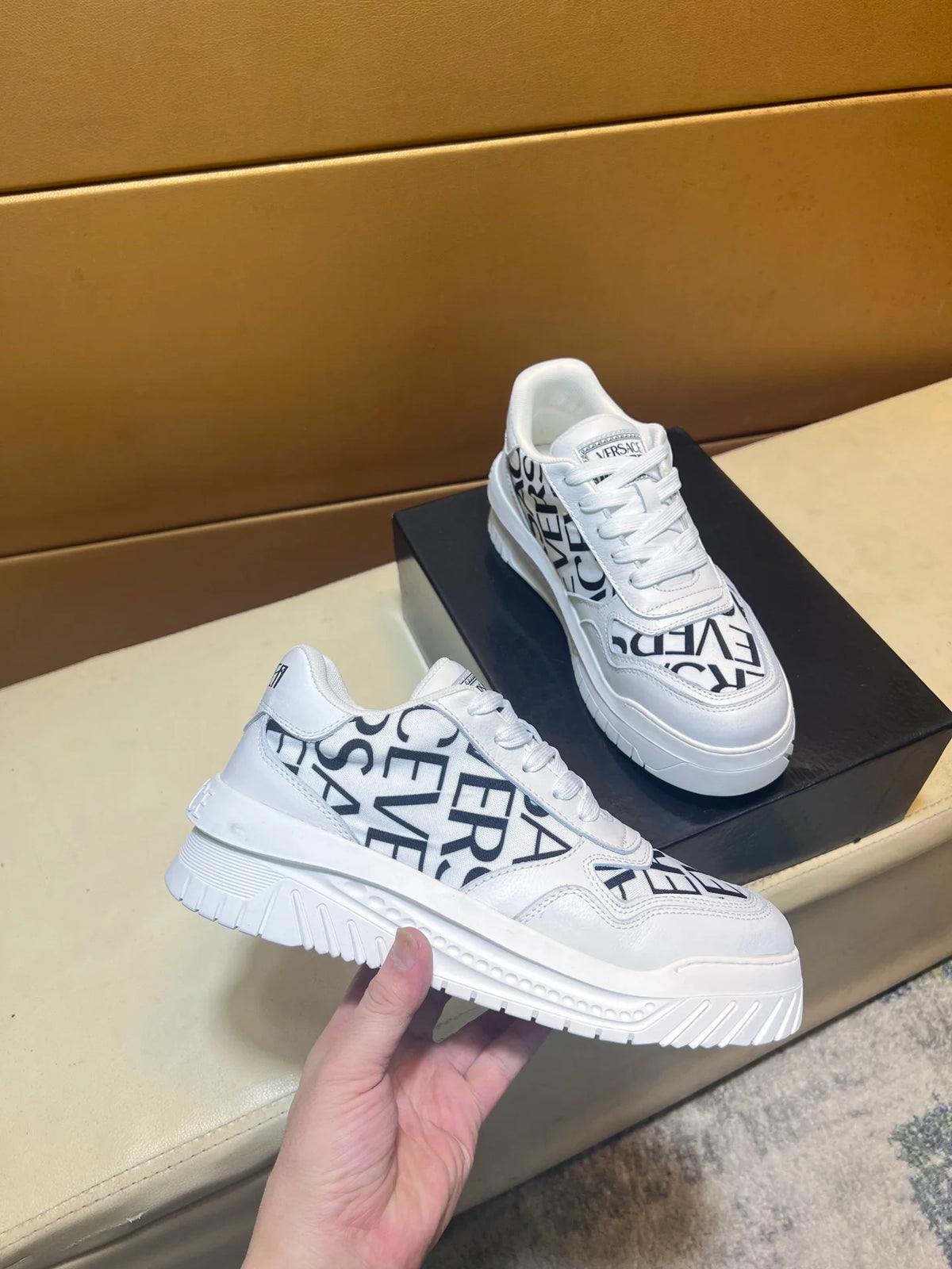 Fashion casual shoes