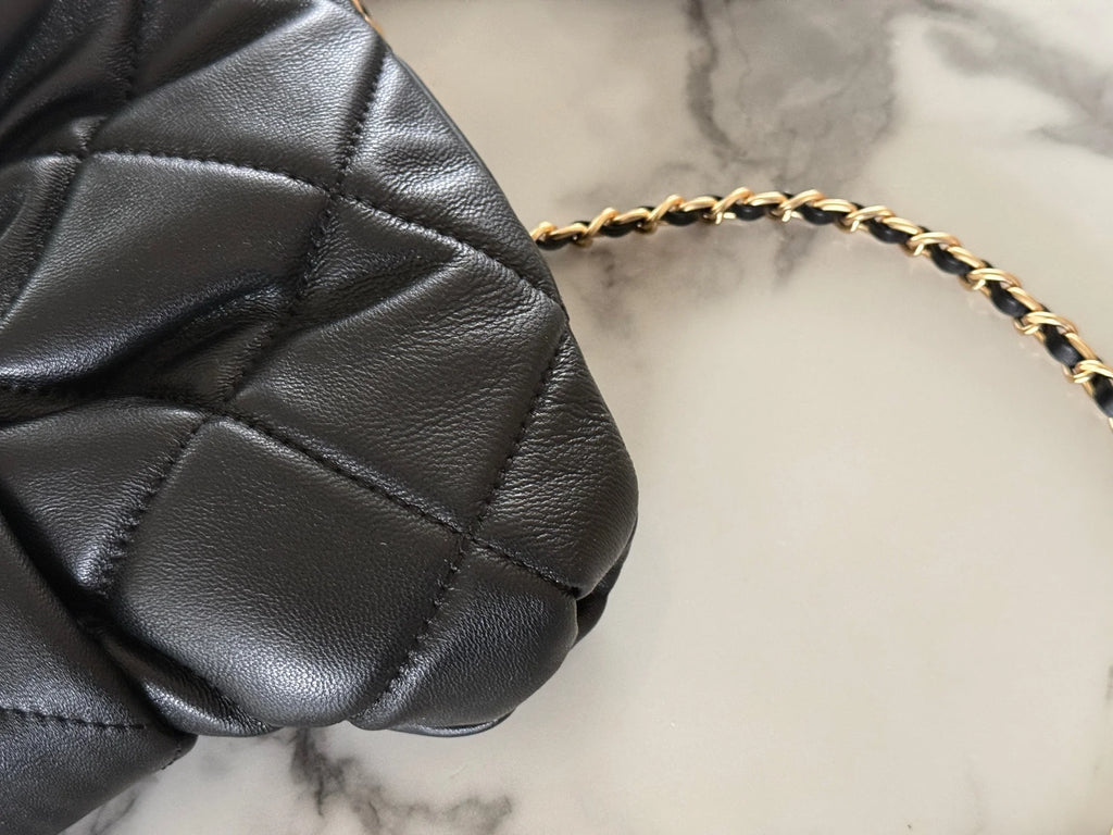 Bow handle chain sheepskin bag