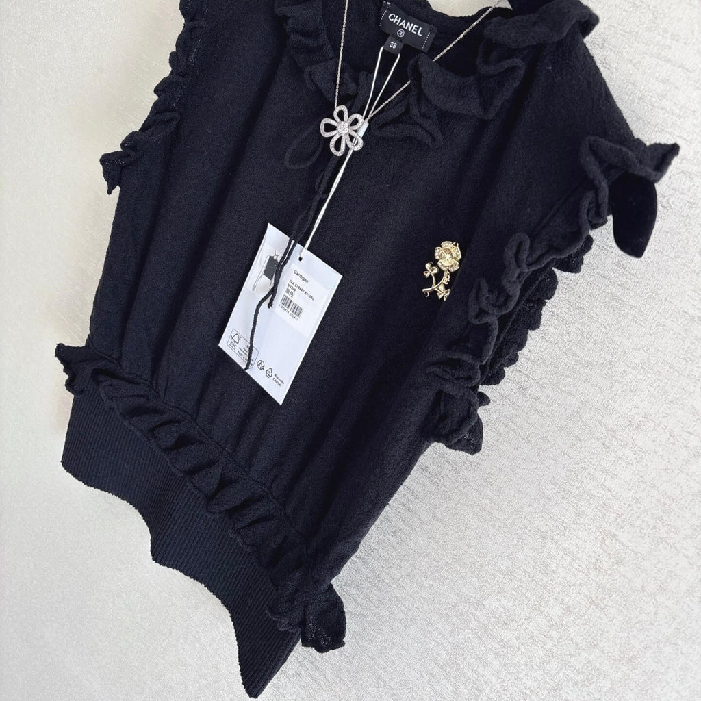 Ruffle-Trimmed Elegance Vest
