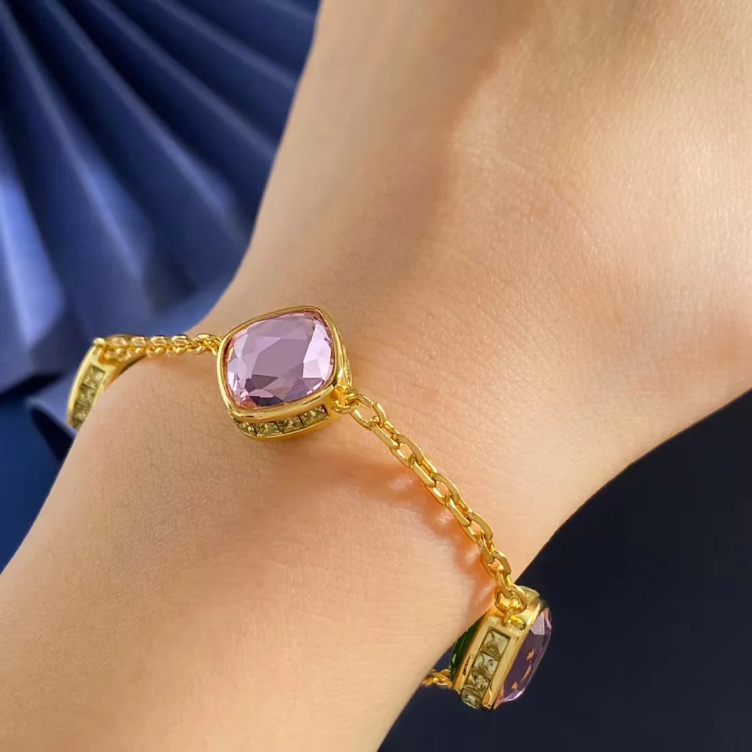 Four diamond magnetic buckle bracelet