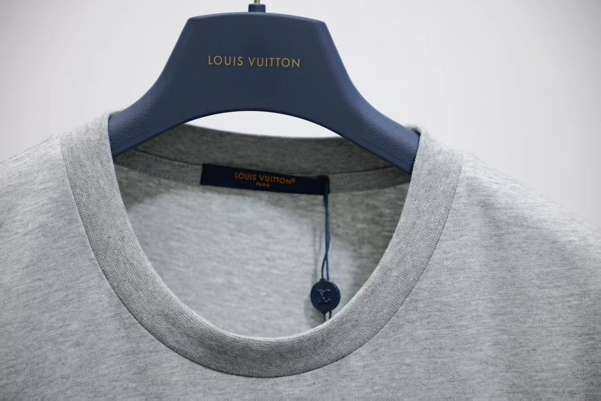 New printed embroidered short sleeved T-shirt