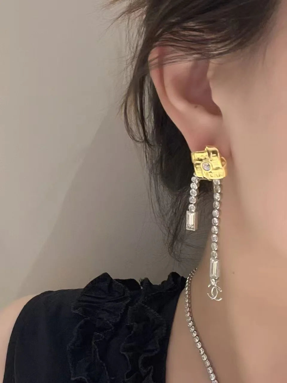 Tassel crystal earrings