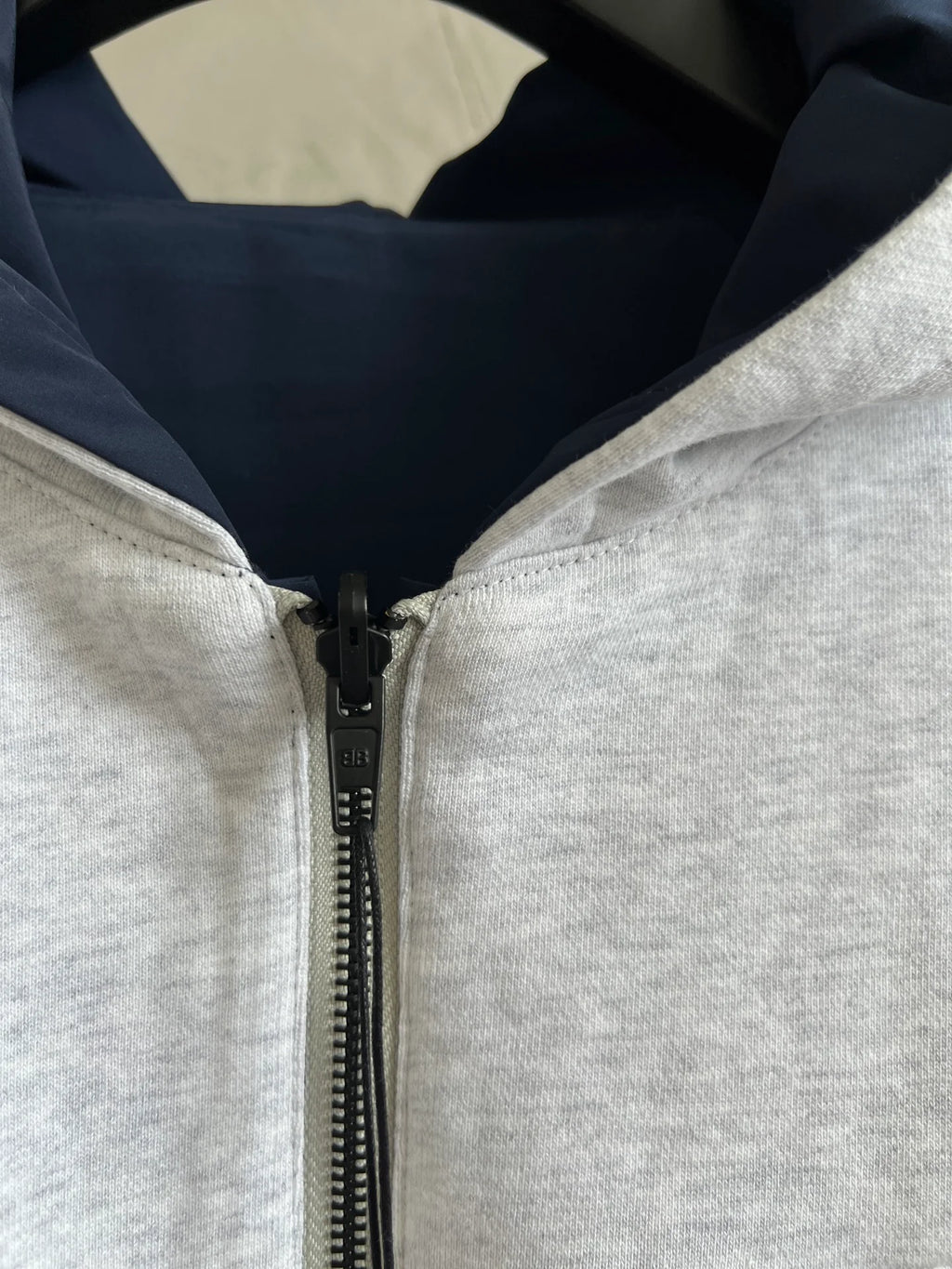 Embroidered double-sided jacket