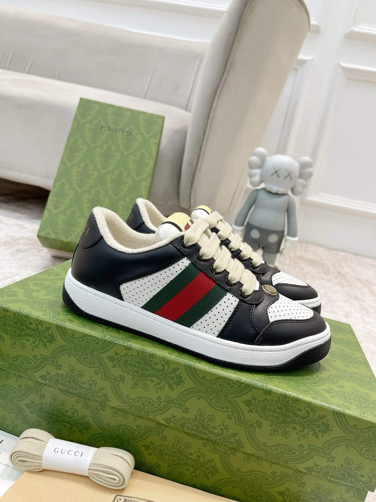 Black White Retro Sneaker