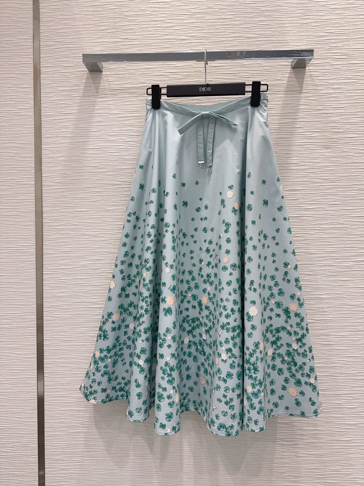 26 New Skirt