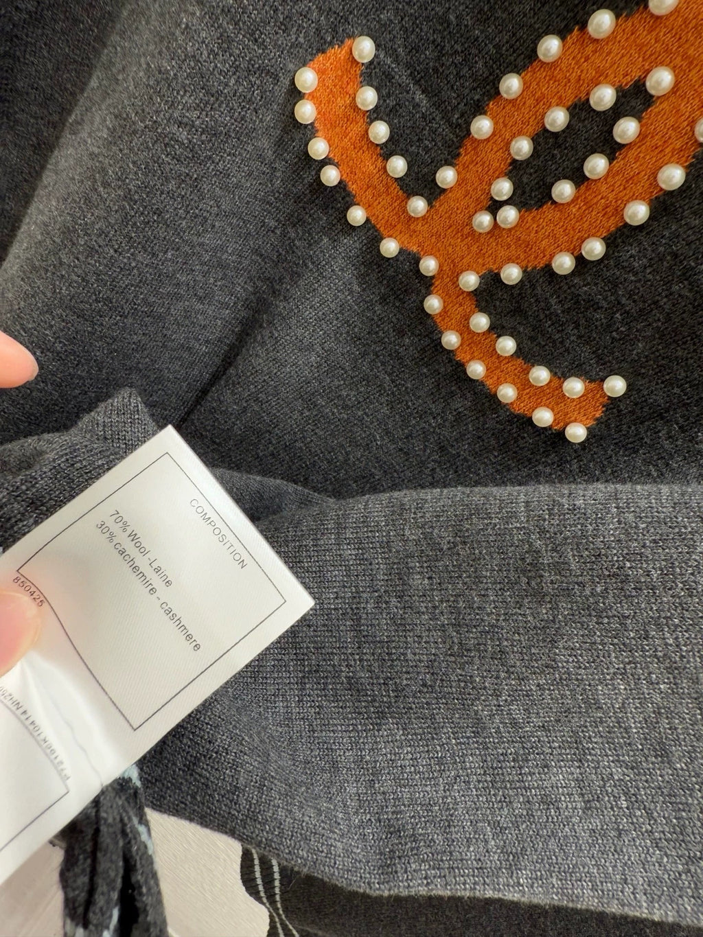 25fw Nail bead sweater