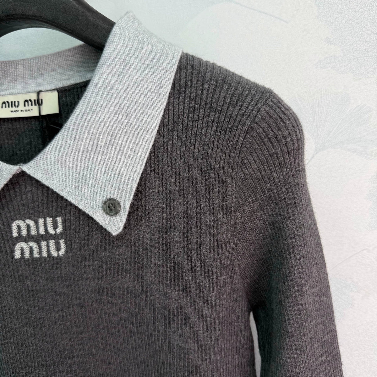 Color-Block Collar Knit Sweater