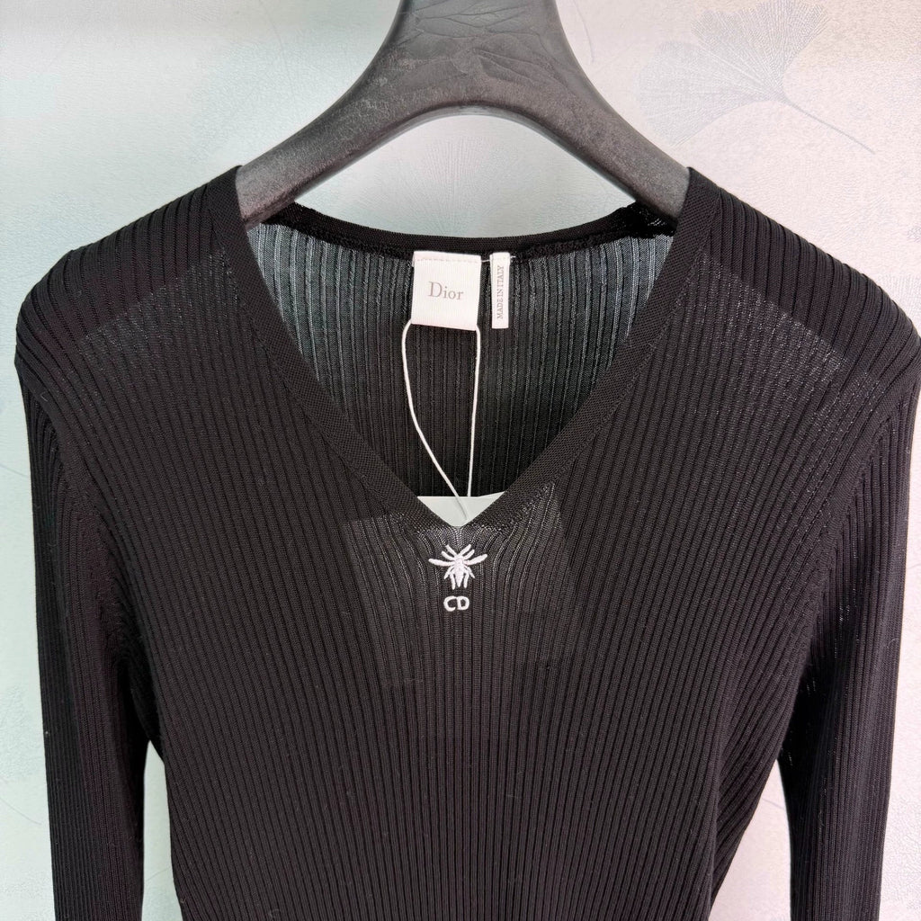 26 Early Autumn New V-Neck Ribbed Ruffle Cuff Bell Sleeve Knit Top/*