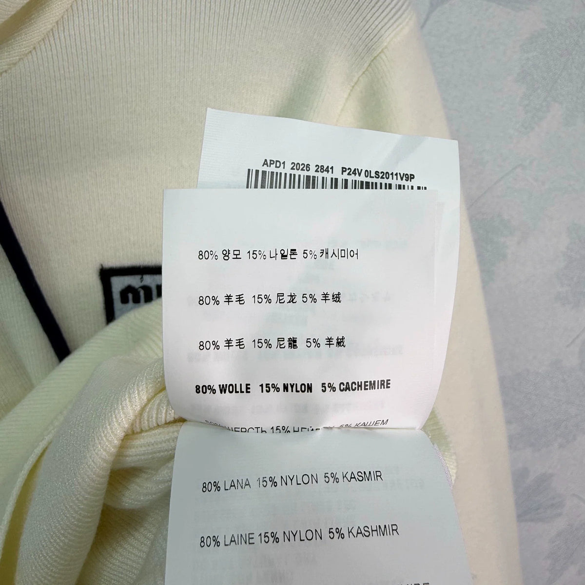 26 Early Autumn New Hooded Jacket