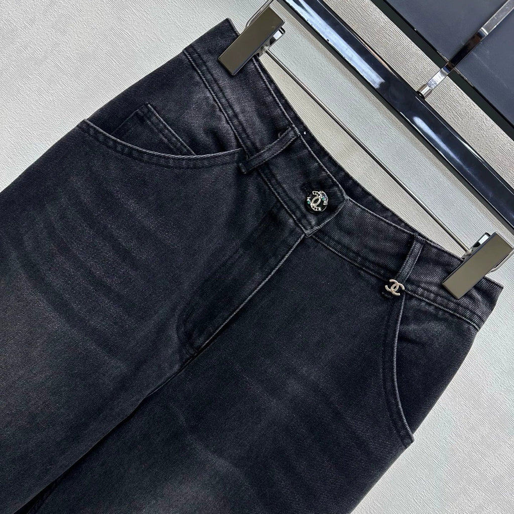 26 New Straight-Leg Denim Jeans