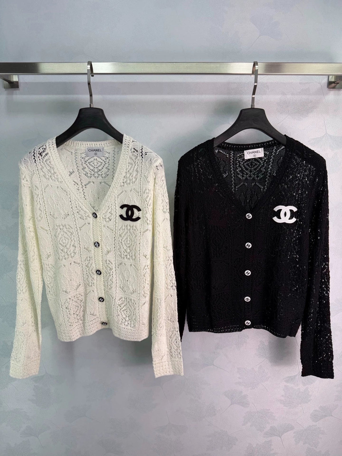 26 Early Autumn New V-neck Knitted Long Sleeve Cardigan