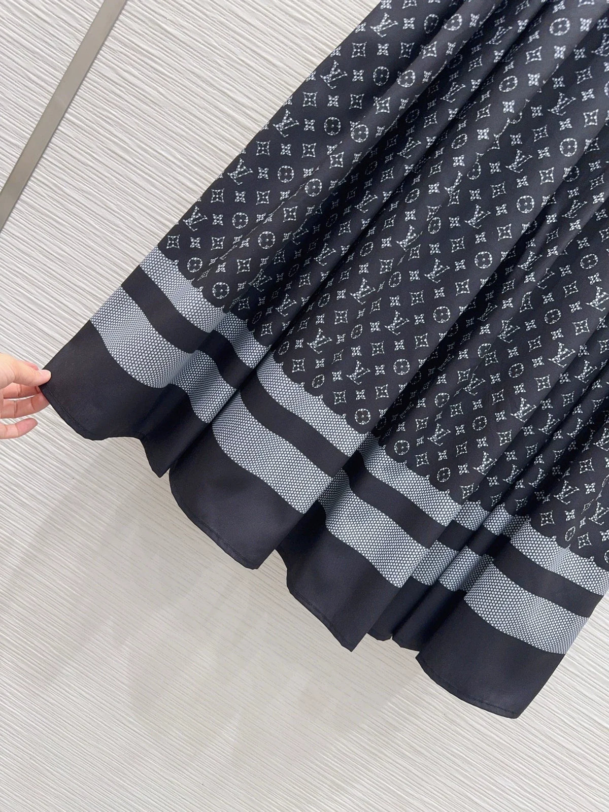 26SS New Shirt and Skirt Set