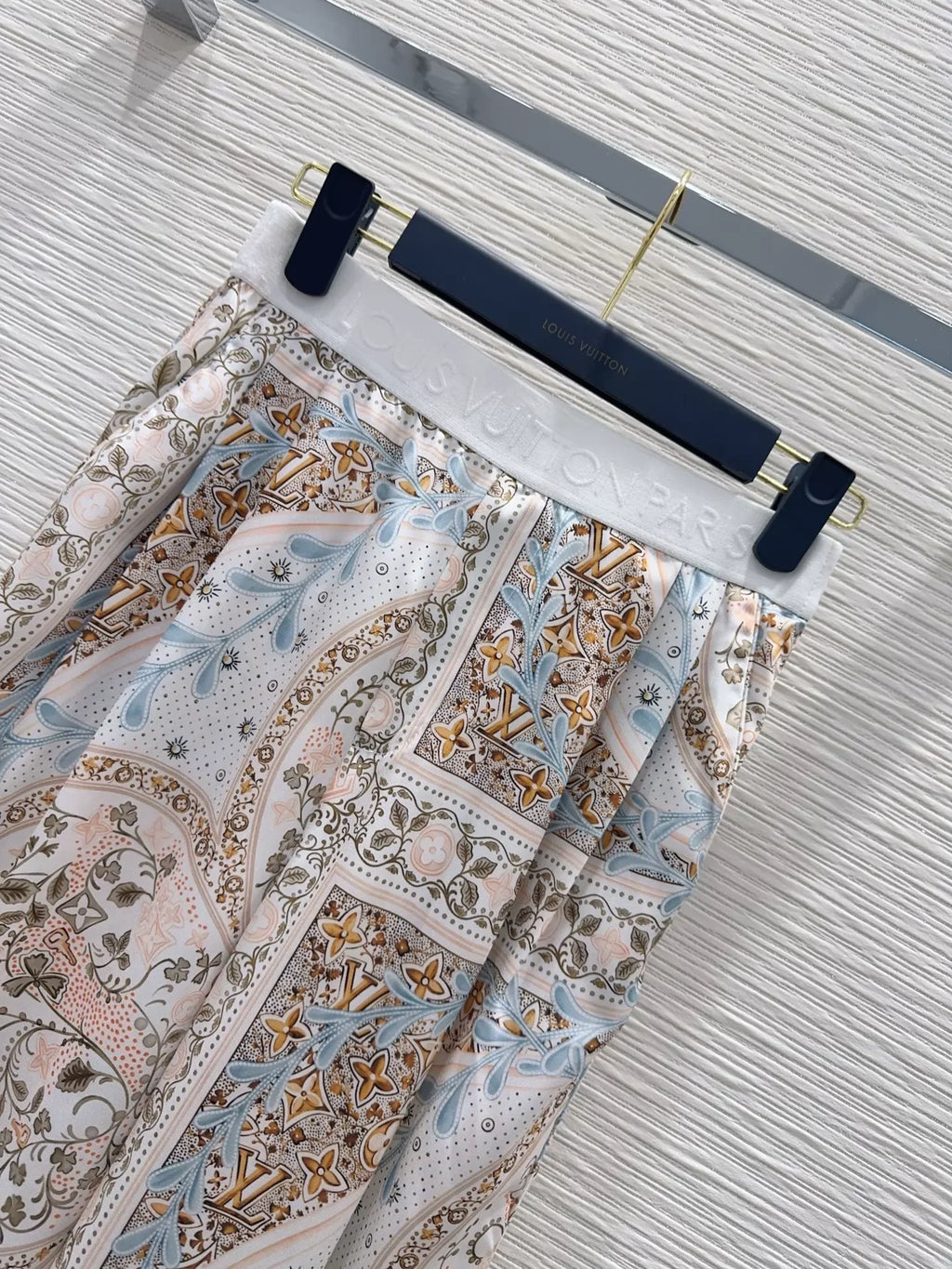 26 New Style Long Pants