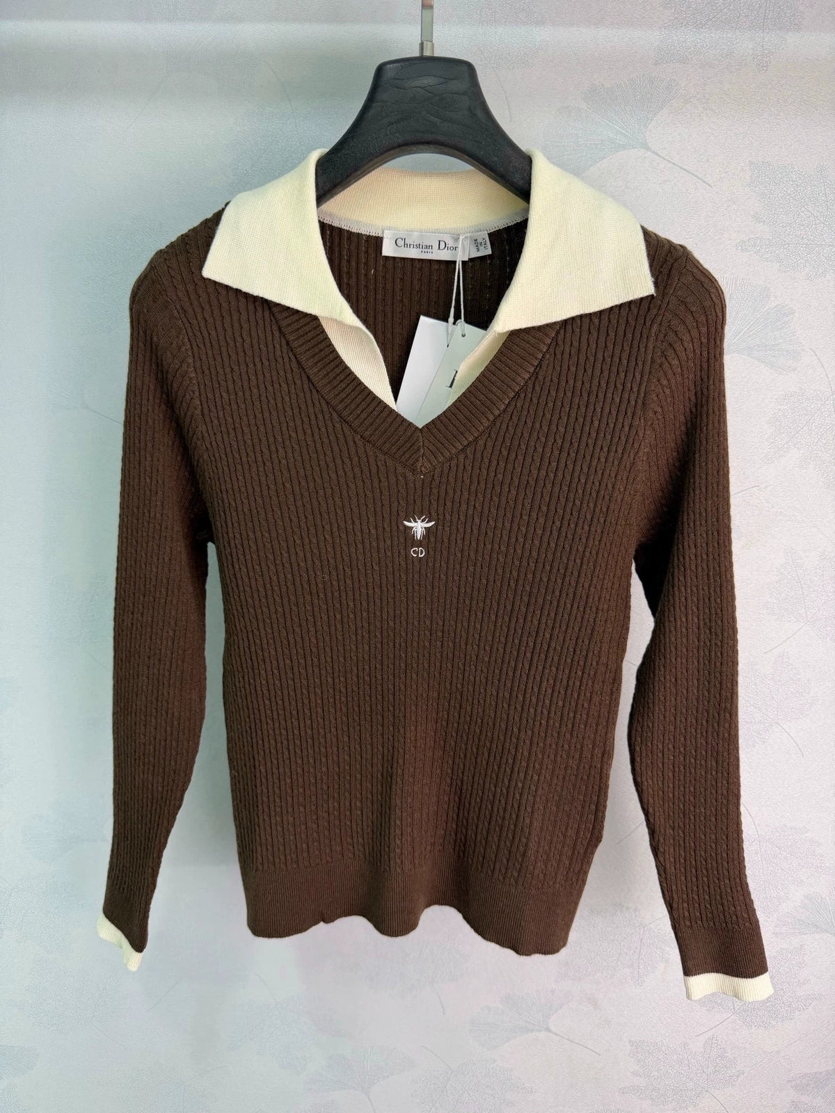 26 Early Autumn New V-Neck Long-Sleeve Knit Sweater