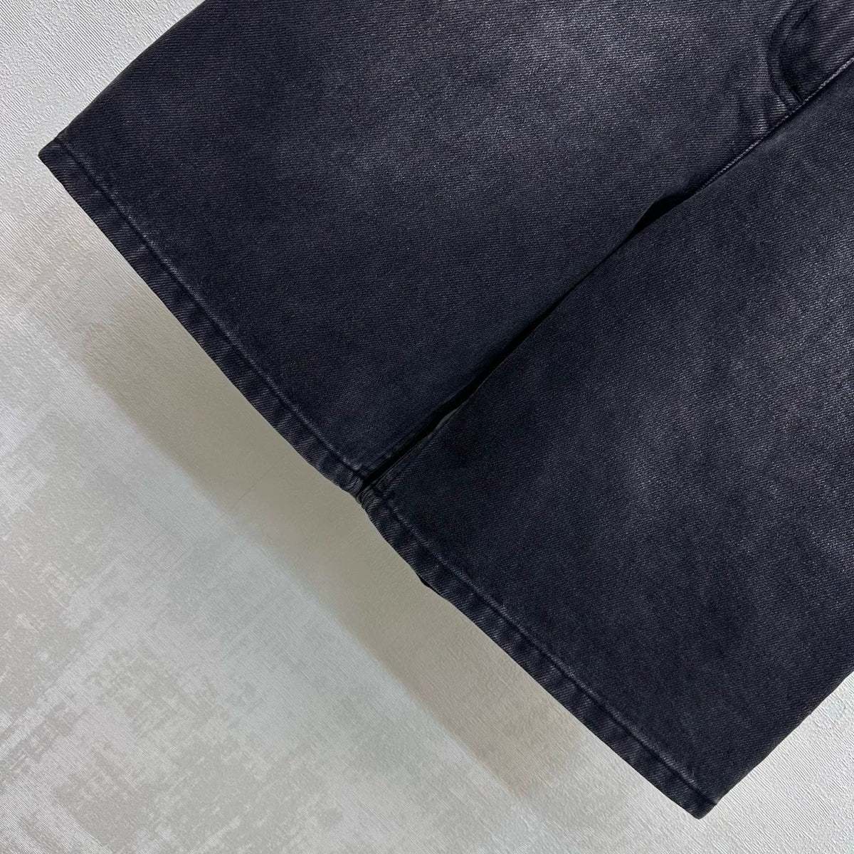 26 New Straight-Leg Denim Mid-Length Pants