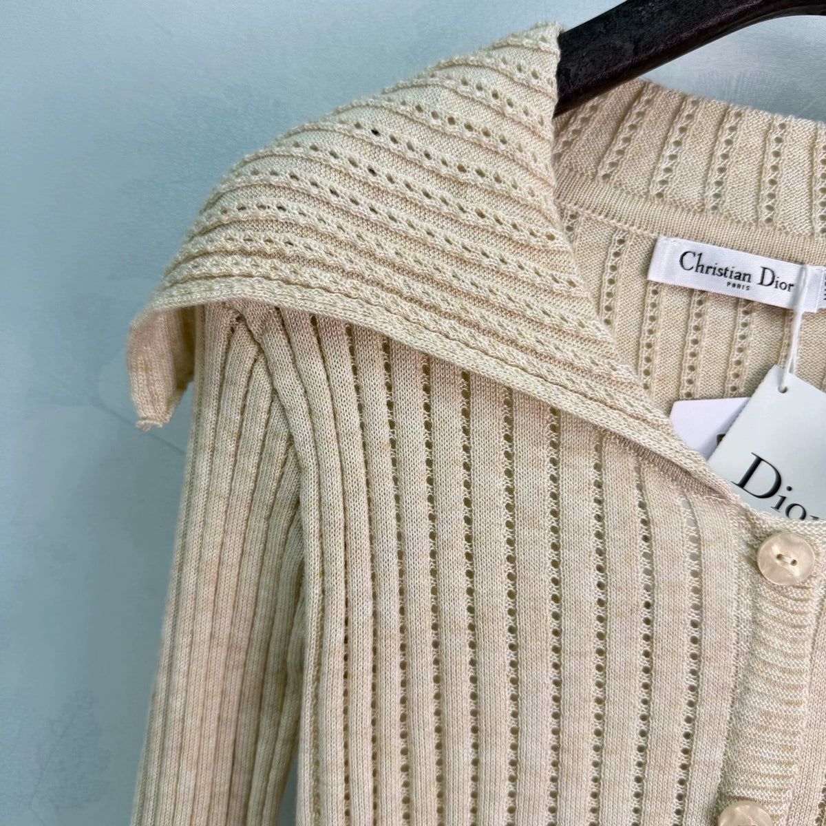 26 Early Autumn New Collared Long-Sleeve Knit Cardigan