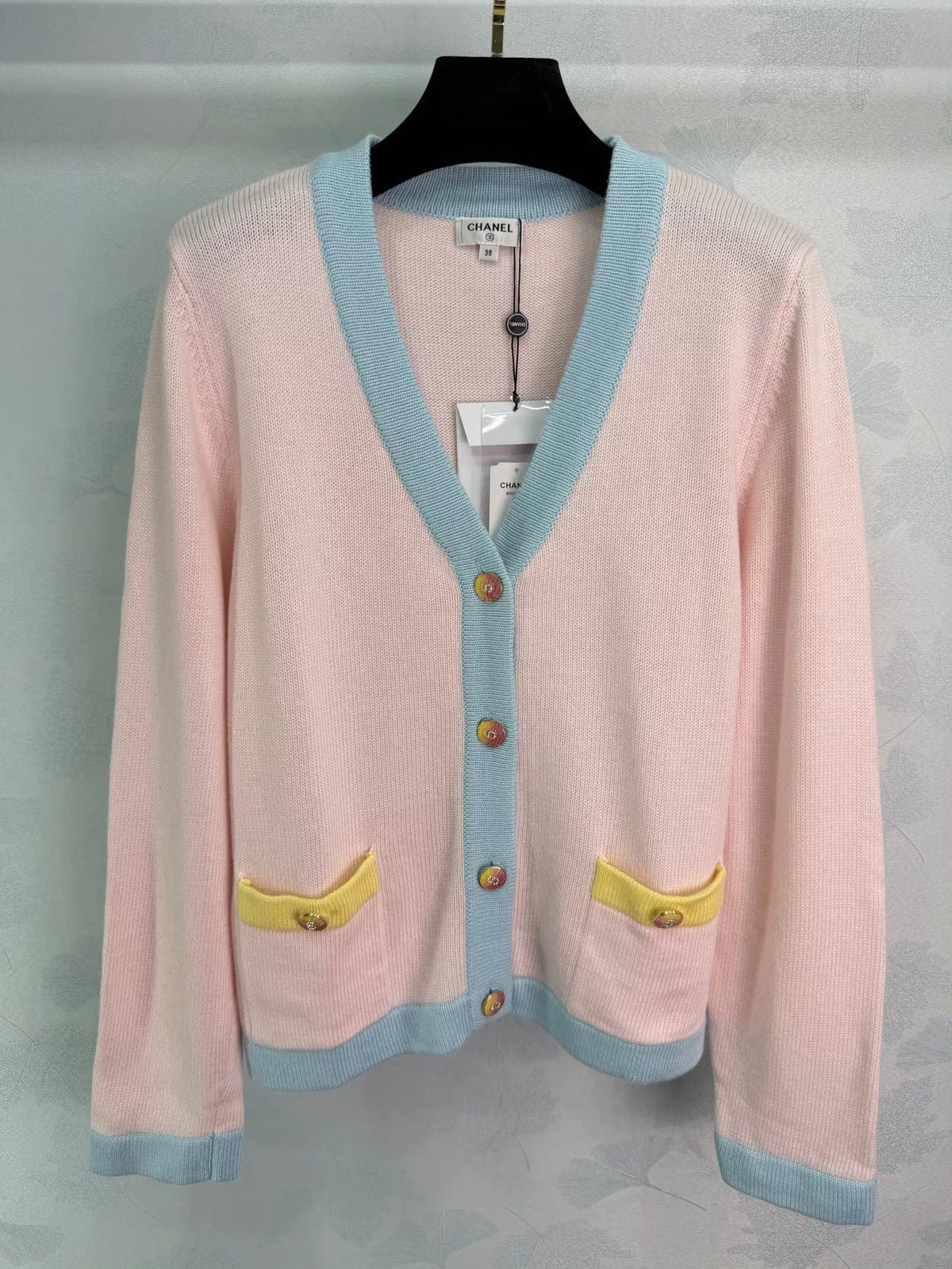 Color-blocked V-neck Cardigan