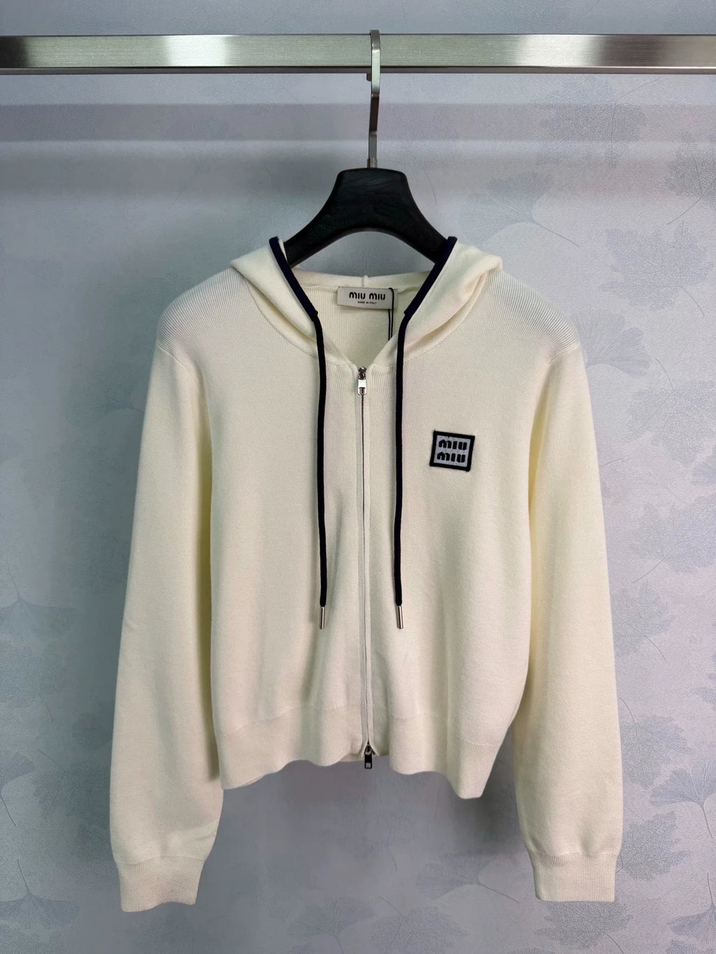 26 Early Autumn New Hooded Jacket