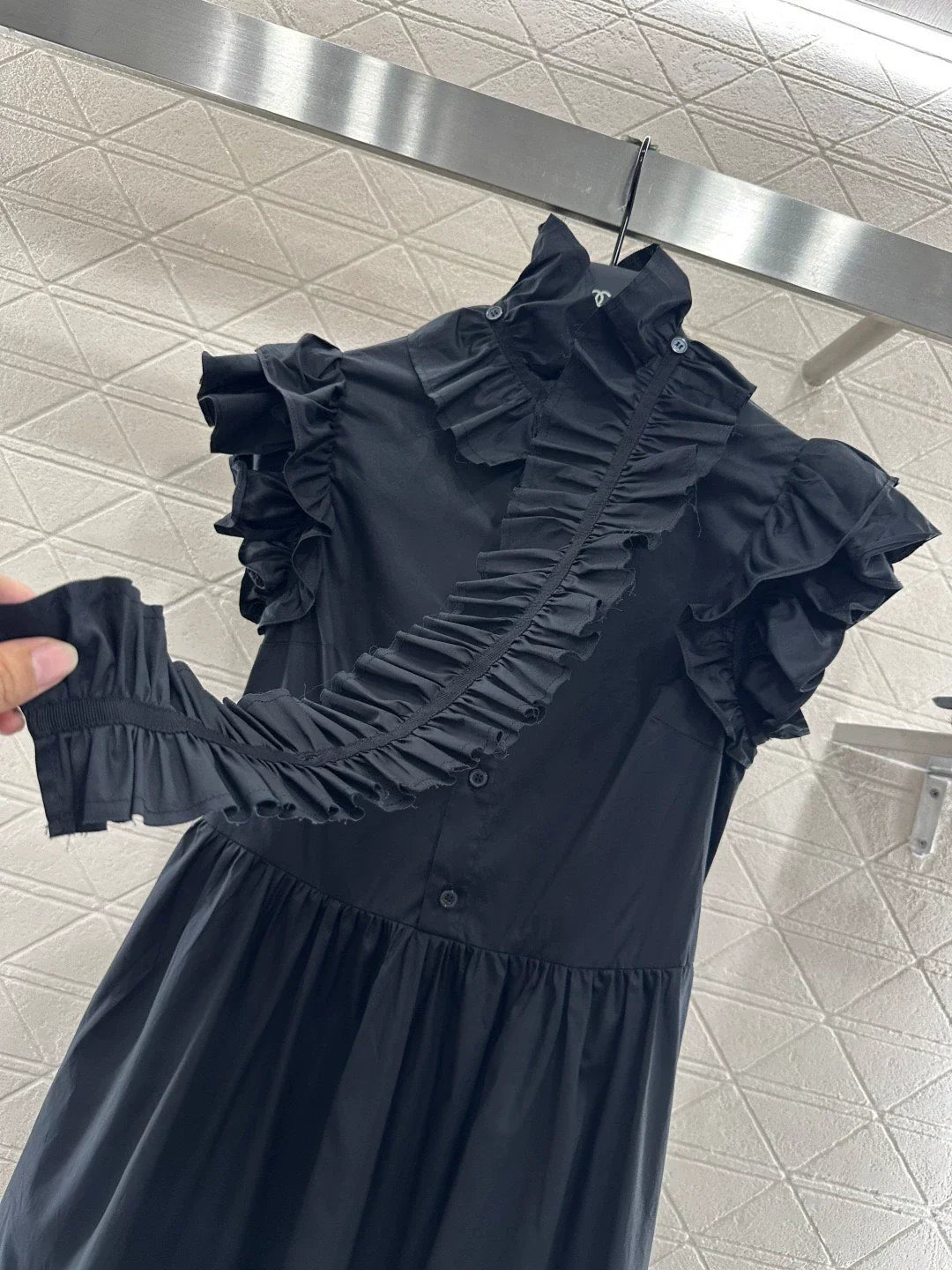 25fw Detachable pleated lace dress
