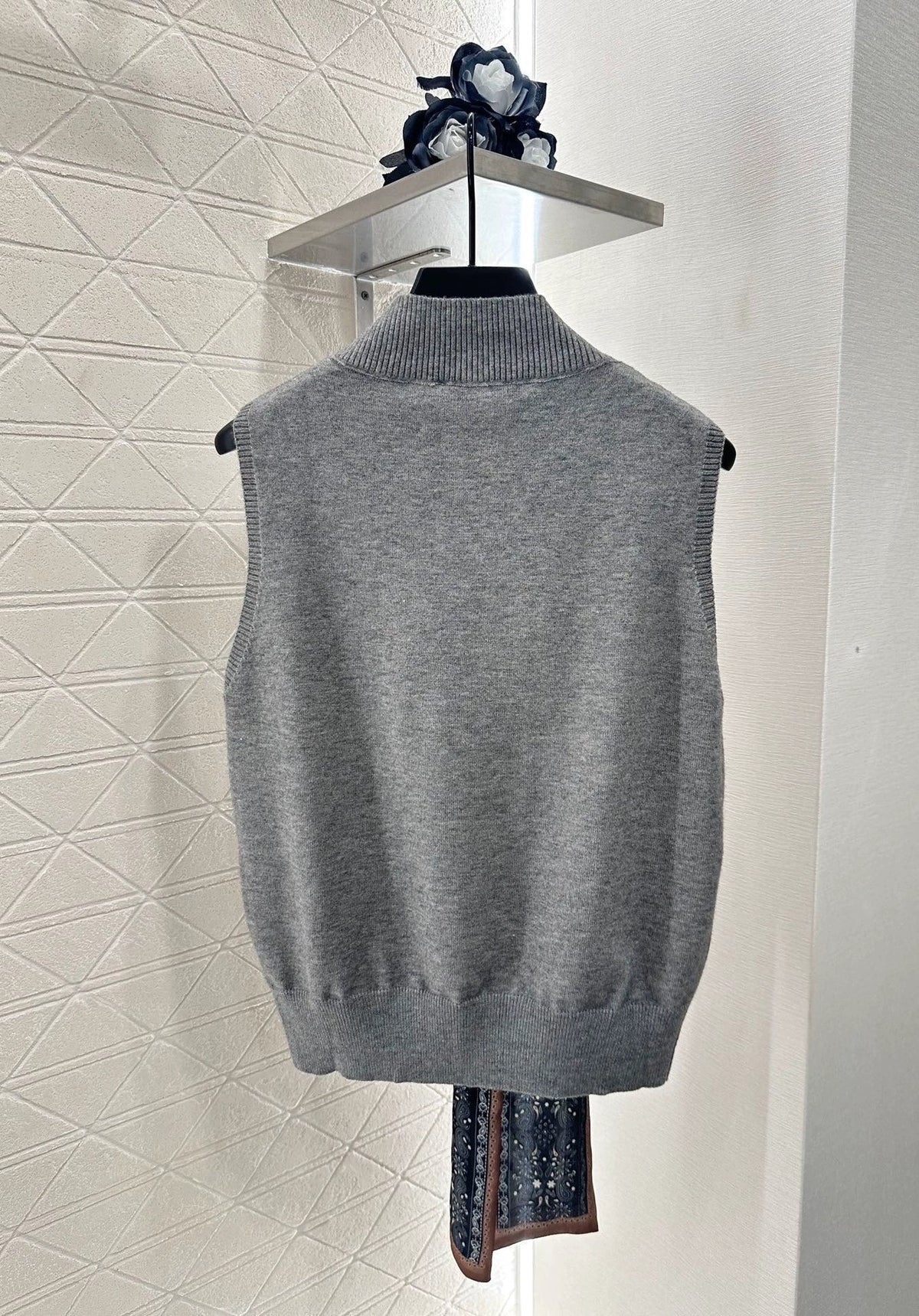 25 Scarf Knit Vest
