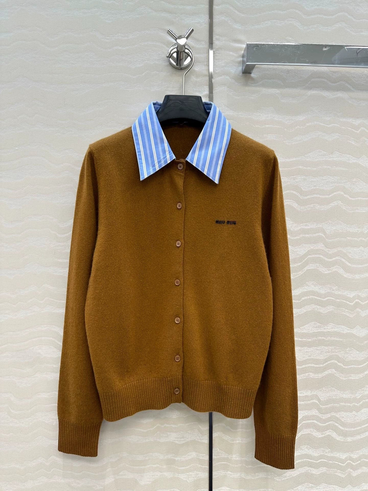 25 Detachable shirt collar design cashmere cardigan