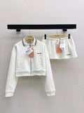 25 zipper jacket and skirt suit