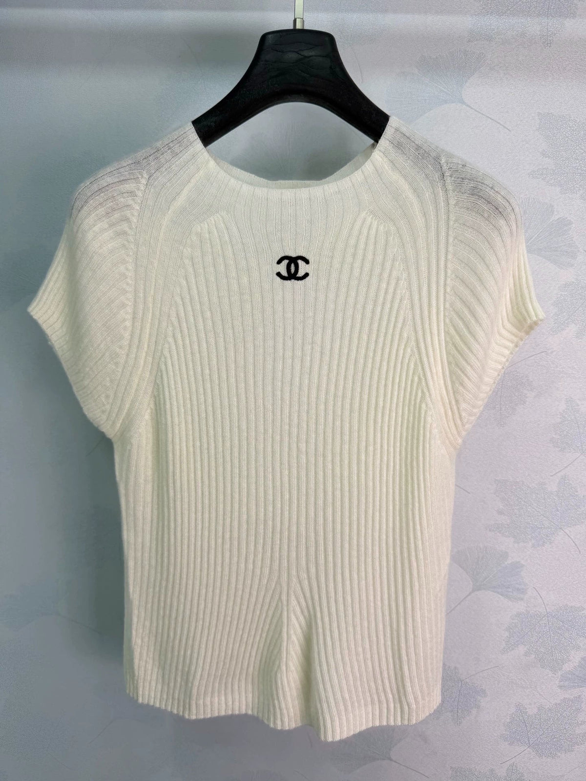 26 ssNew Knitted Short-Sleeve Top