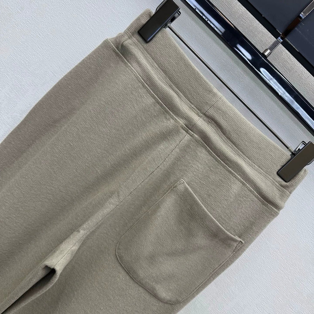 26 New Embroidered Pants