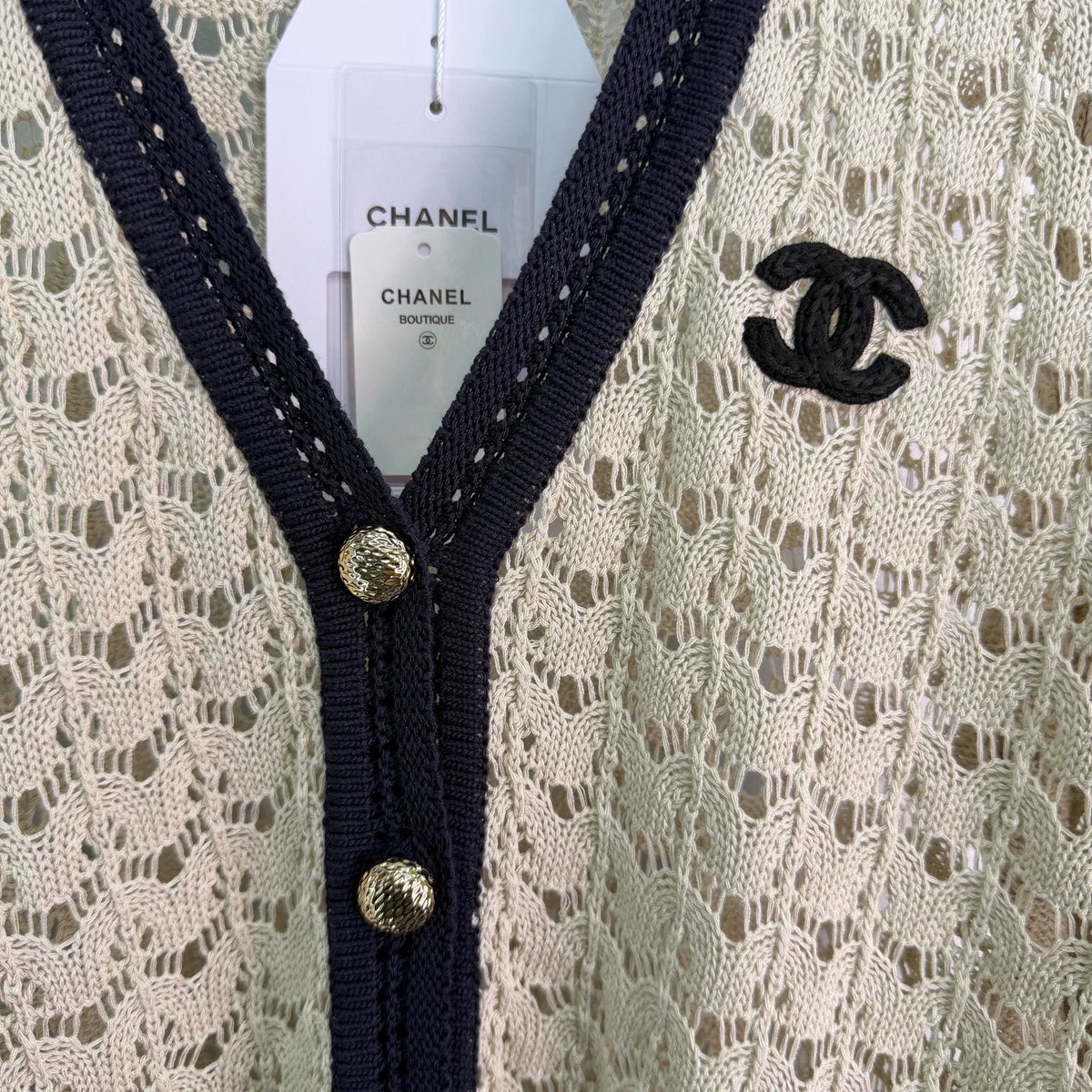 26 Early Autumn New V-Neck Sleeveless Knit Cardigan