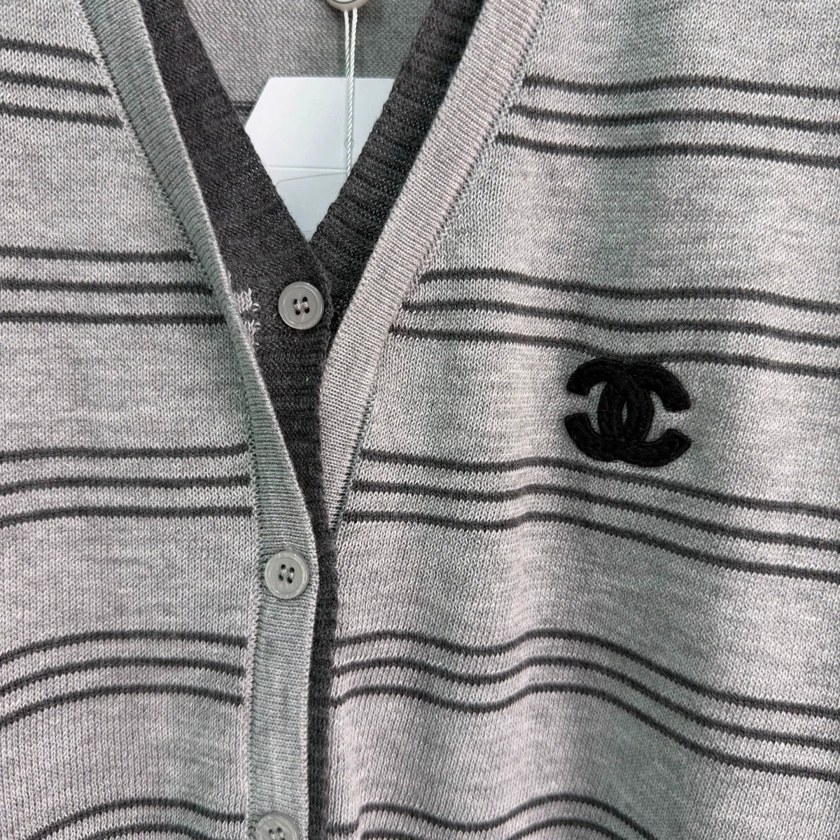 26Early Autumn V-Neck Cardigan
