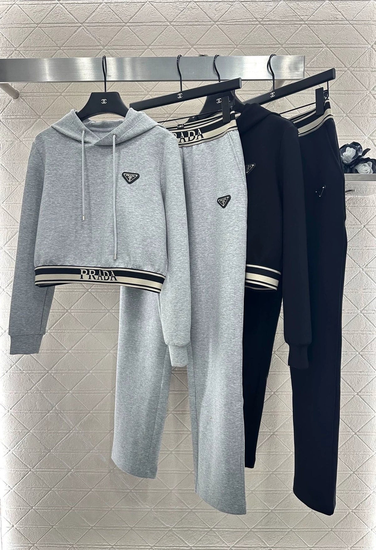 P 25 Web hooded sweatshirt and trousers set