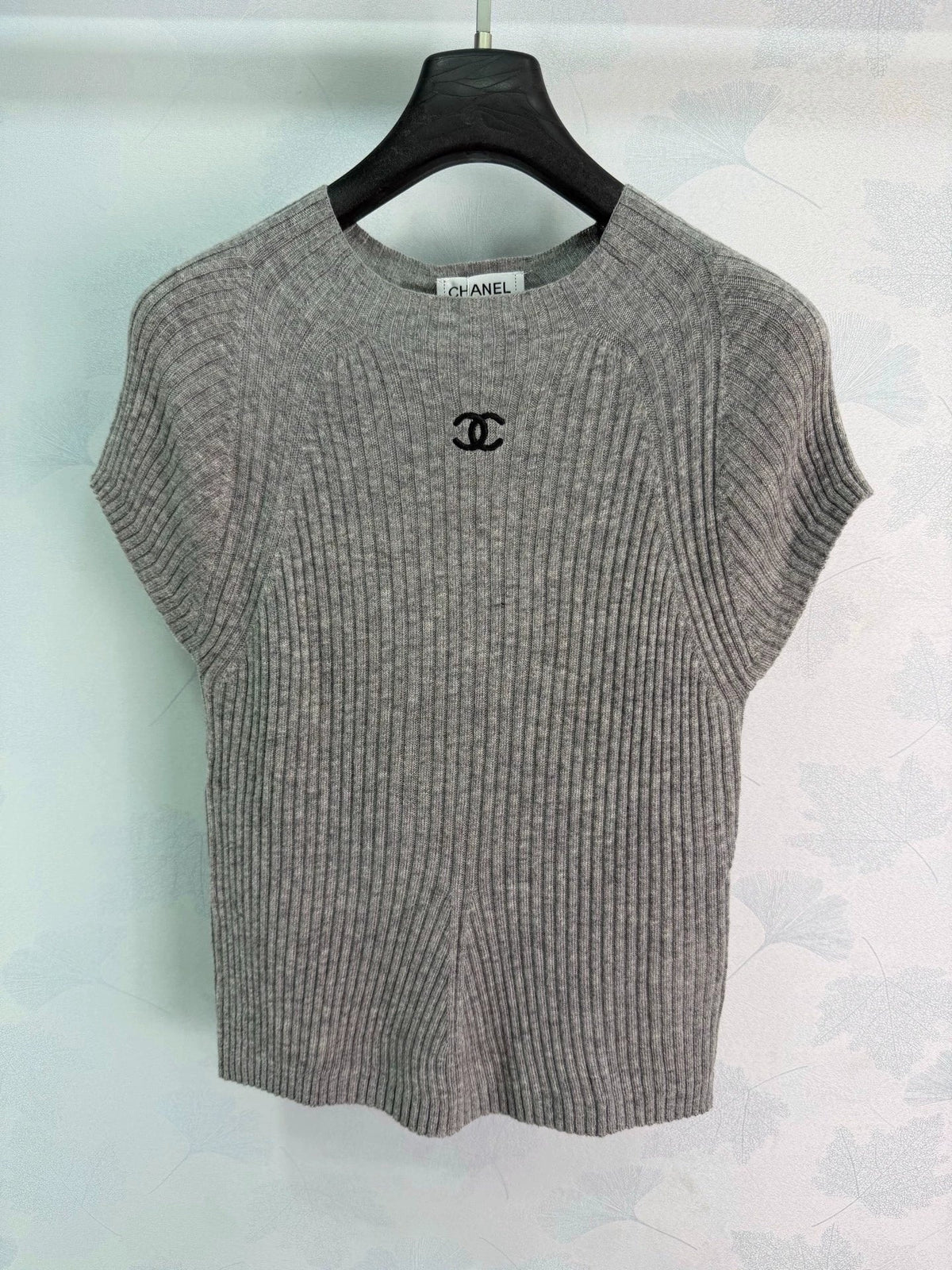 26 ssNew Knitted Short-Sleeve Top