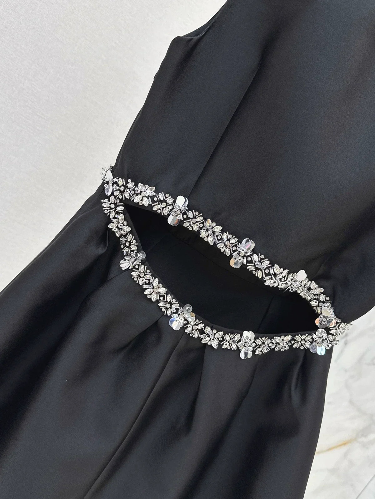 25fw Sequined sleeveless dress