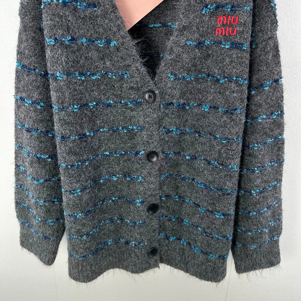 25fw V-neck striped cardigan