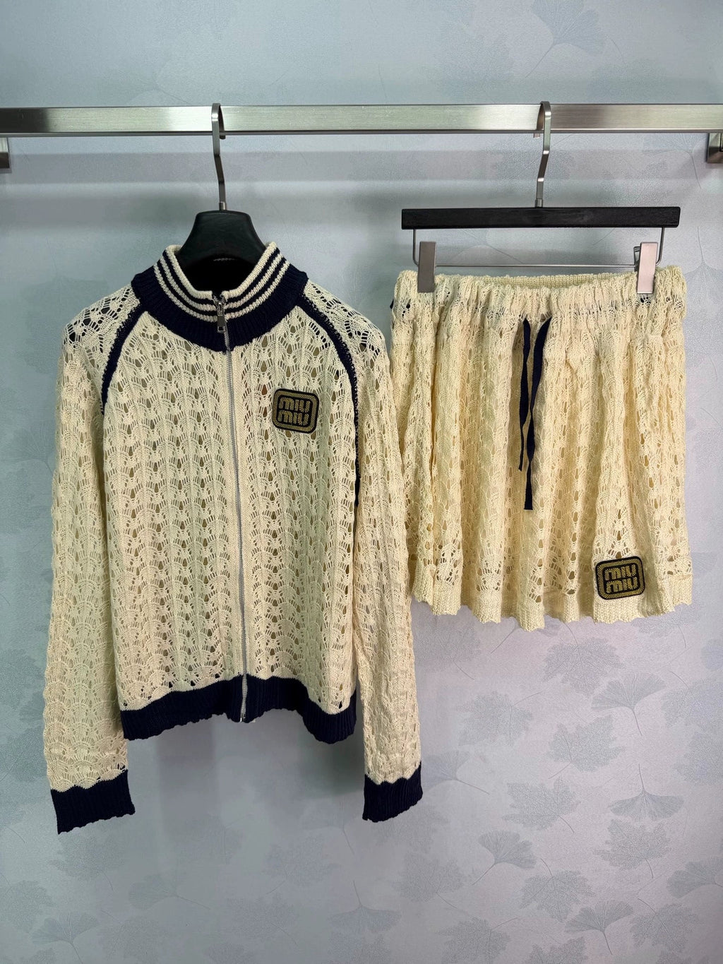 26 New Hollow-Knit Set