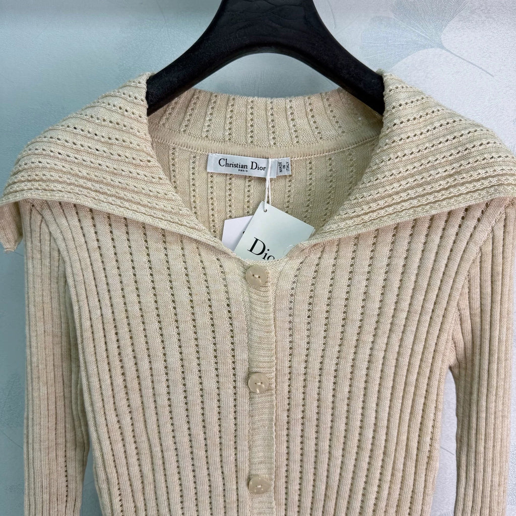 26 Early Autumn New Collared Long-Sleeve Knit Cardigan