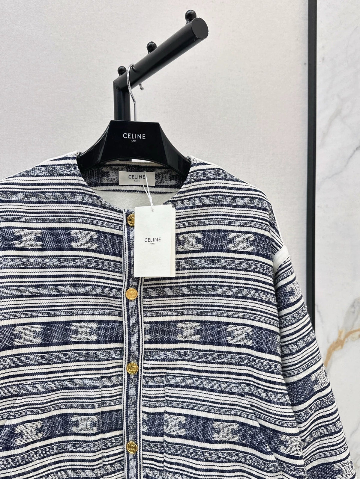 25 Early Autumn New Embroidered Jacket