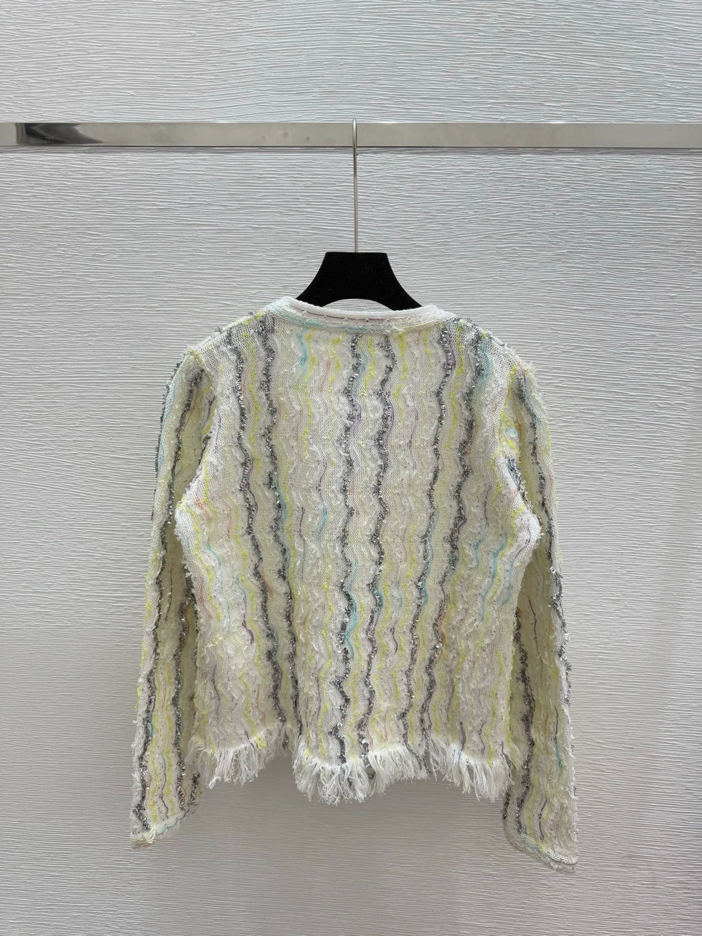 25fw Knitted cardigan with patterns