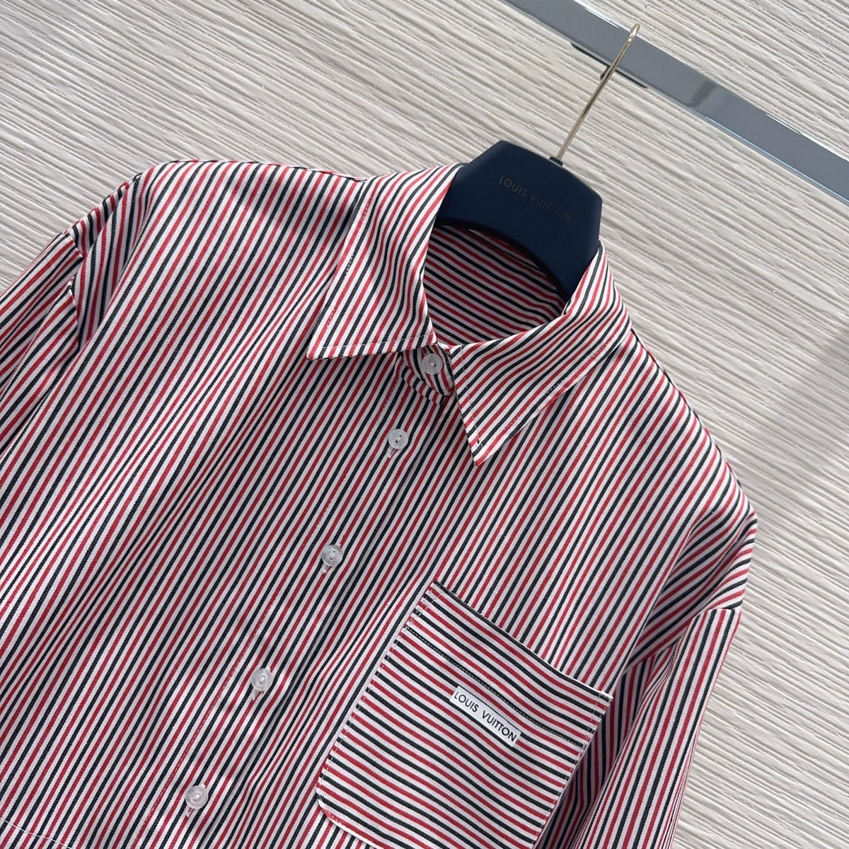 26 New Striped Shirt