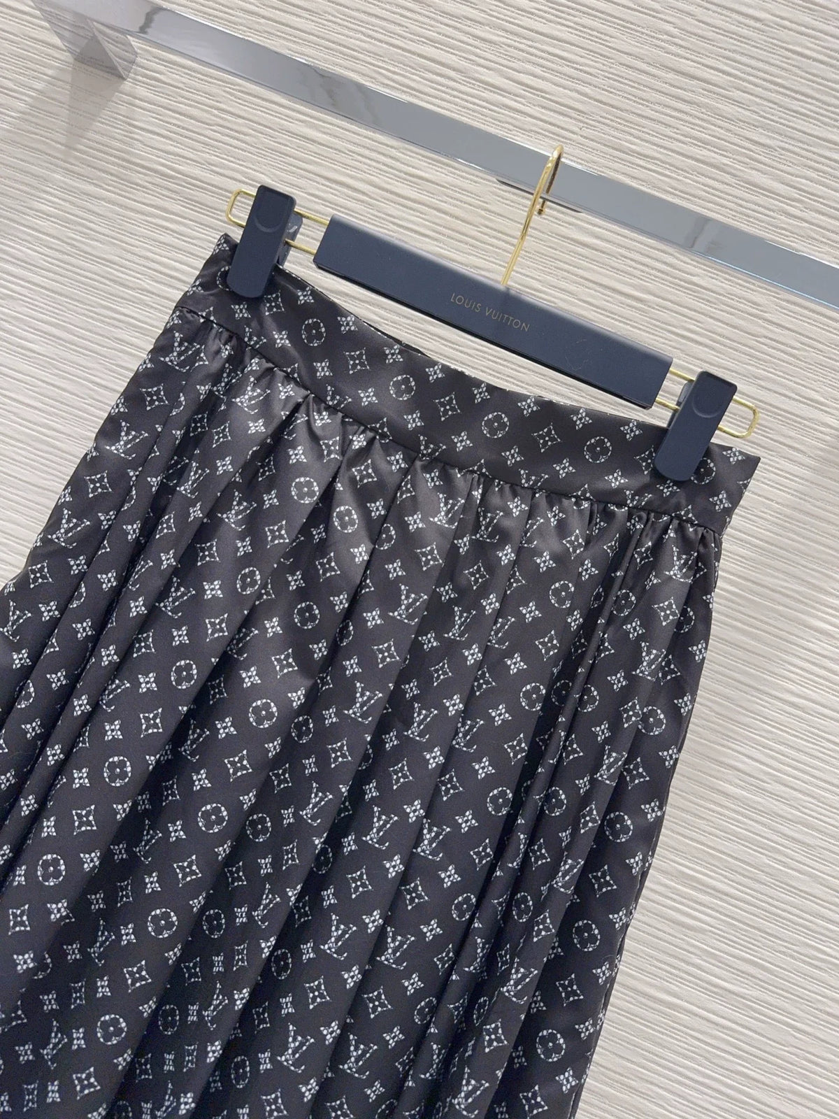 26SS New Shirt and Skirt Set