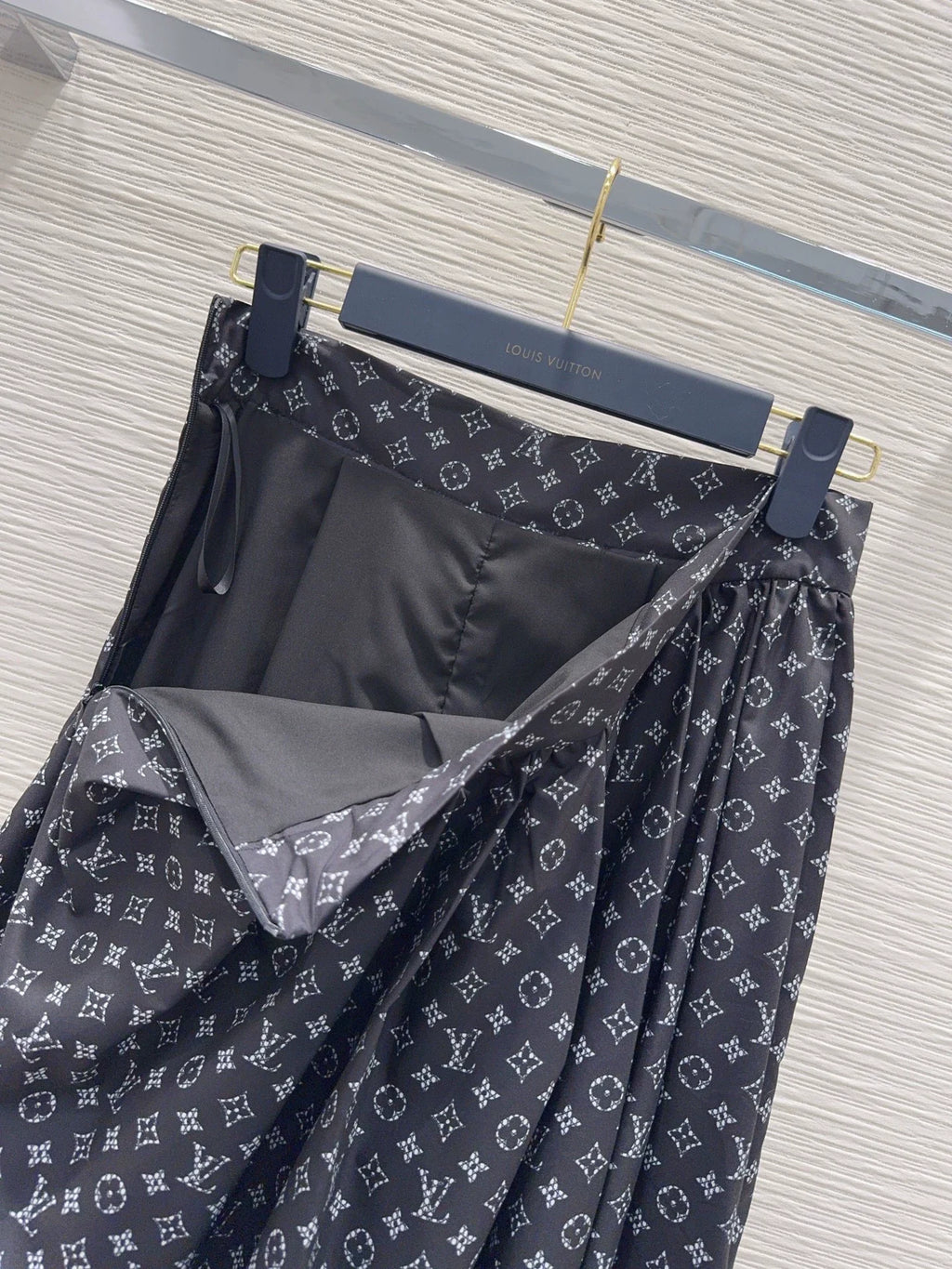 26SS New Shirt and Skirt Set