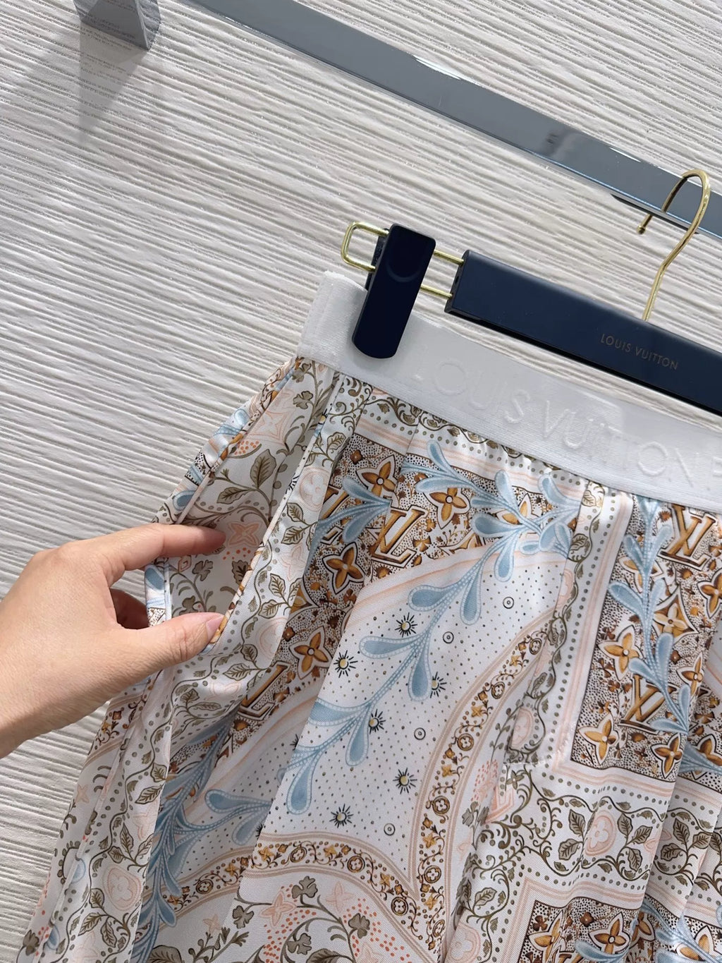 26 New Style Long Pants