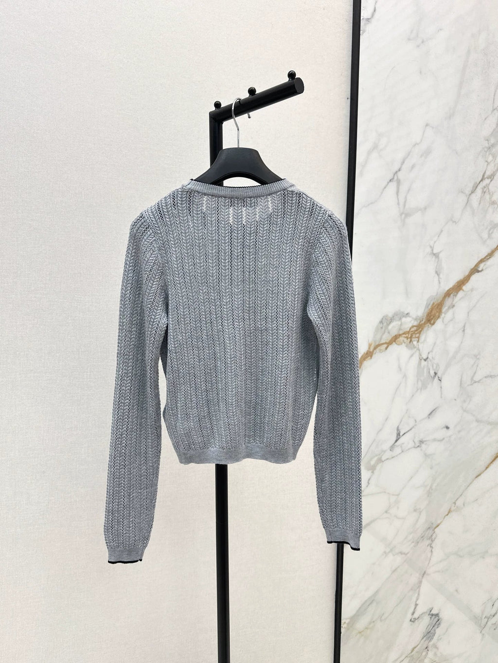 25fw Long sleeved knitted sweater